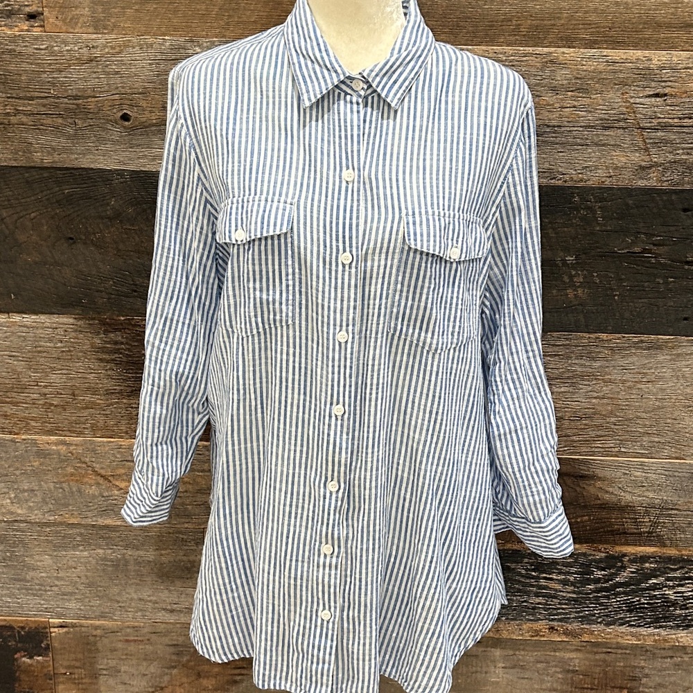 Tommy Bahama Women’s Blue & White Striped Tunic Length Shirt/Swim Cover. Large - Picture 5 of 9